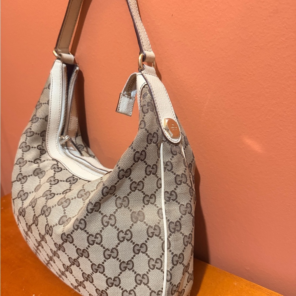 Gucci Beige and Brown Monogram Hobo Bag - Picture 5 of 15